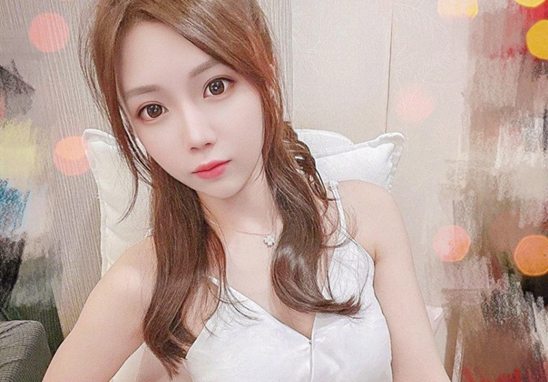 网红性感黑丝极致诱惑~撕开撕开丝袜狂舔猛插狠操